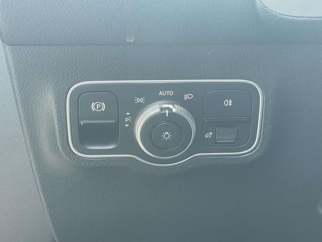 2024 Mercedes-Benz EQB 250+ Base