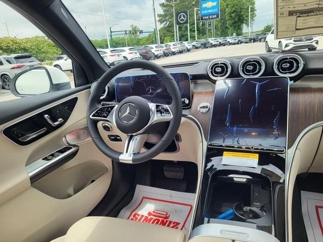 2025 Mercedes-Benz GLC GLC 300