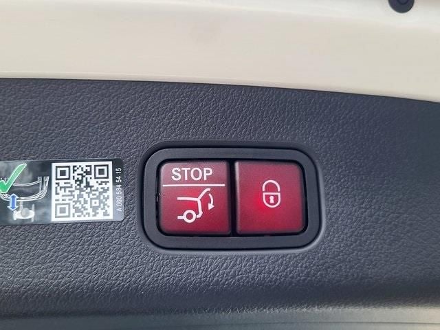 2025 Mercedes-Benz GLC GLC 300