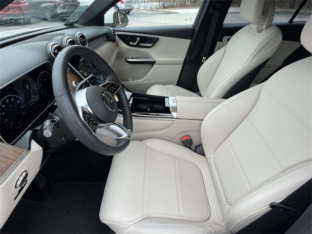 2025 Mercedes-Benz GLC GLC 300