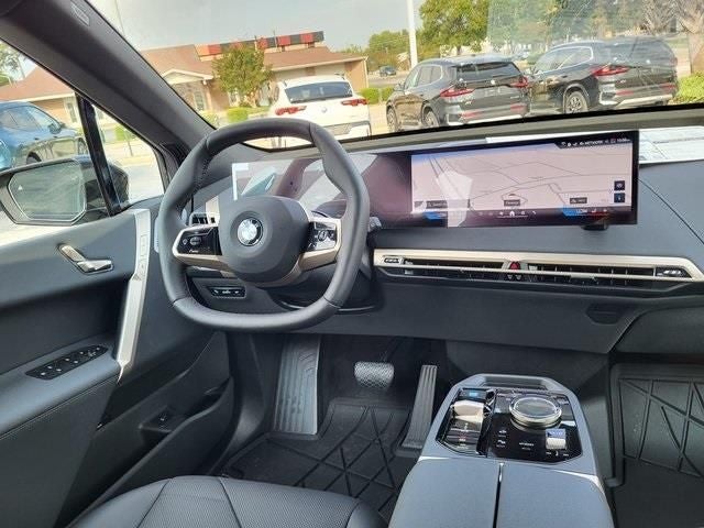 2026 BMW iX xDrive60