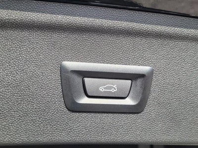 2026 BMW iX xDrive60