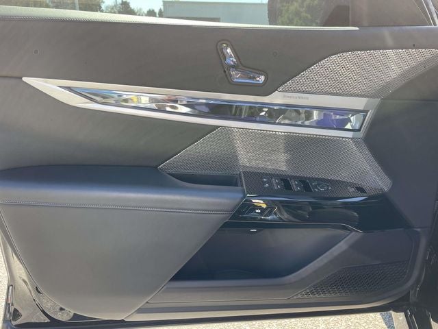 2023 BMW 7 Series 760i xDrive