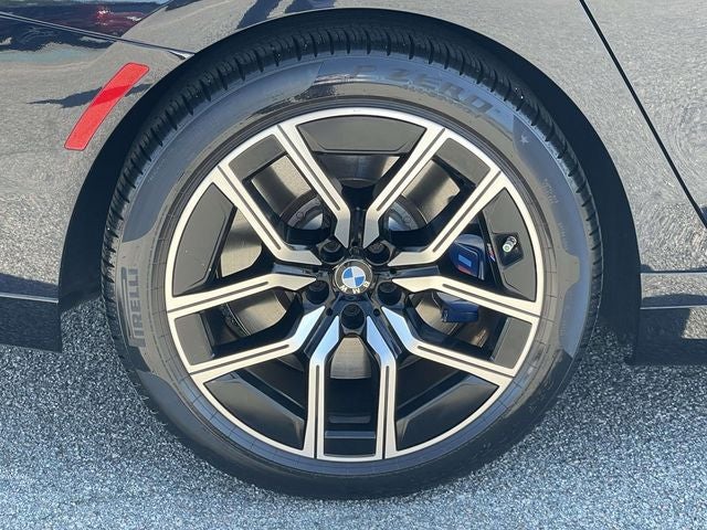 2023 BMW 7 Series 760i xDrive
