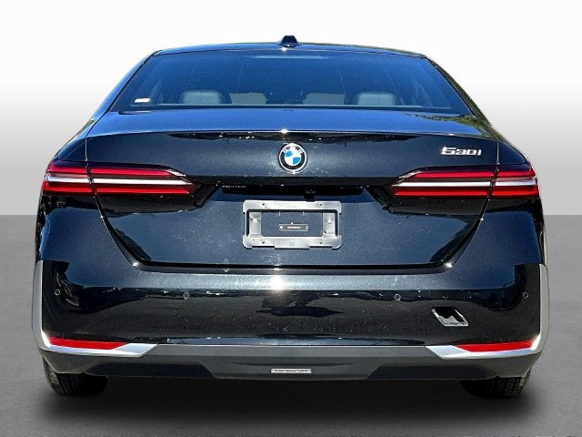 2026 BMW 5 Series 530i