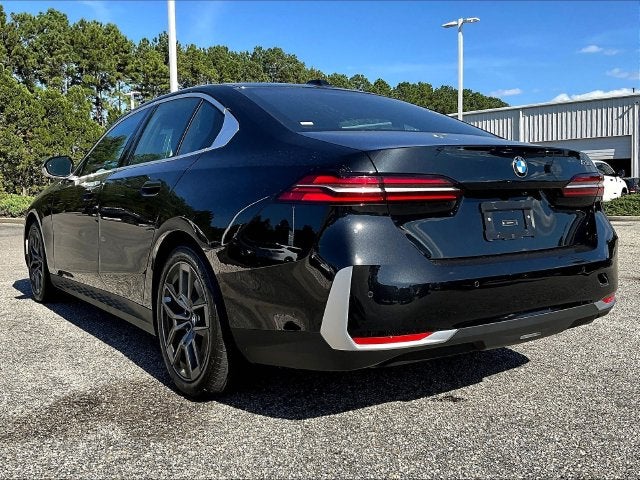2026 BMW 5 Series 530i