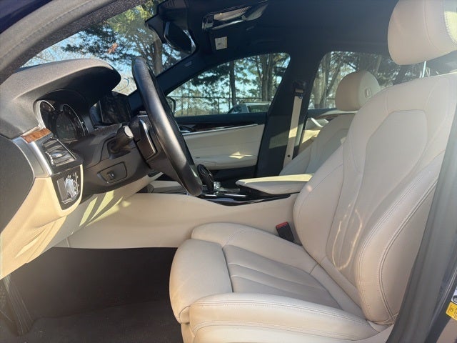 2019 BMW 5 Series 530i