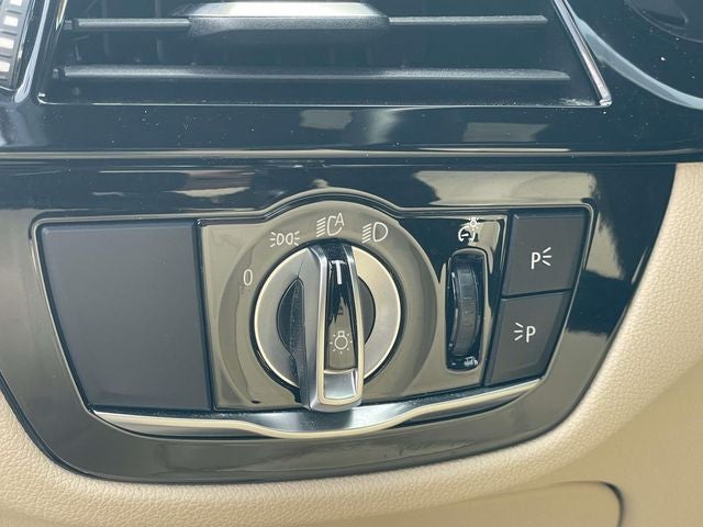 2019 BMW 5 Series 530i