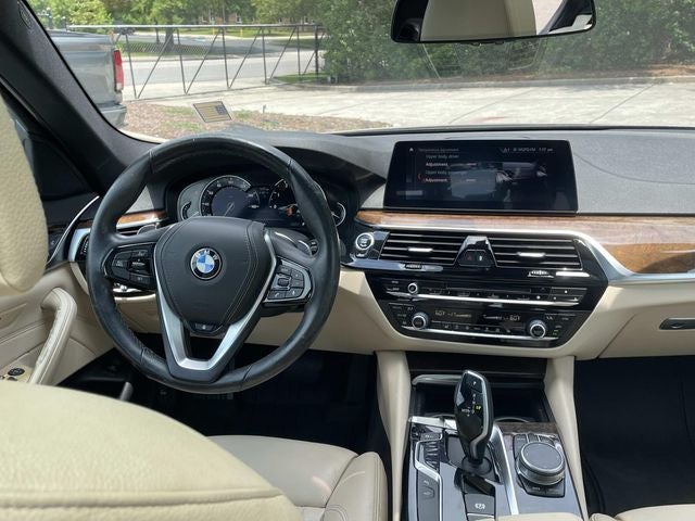 2019 BMW 5 Series 530i