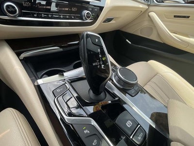 2019 BMW 5 Series 530i