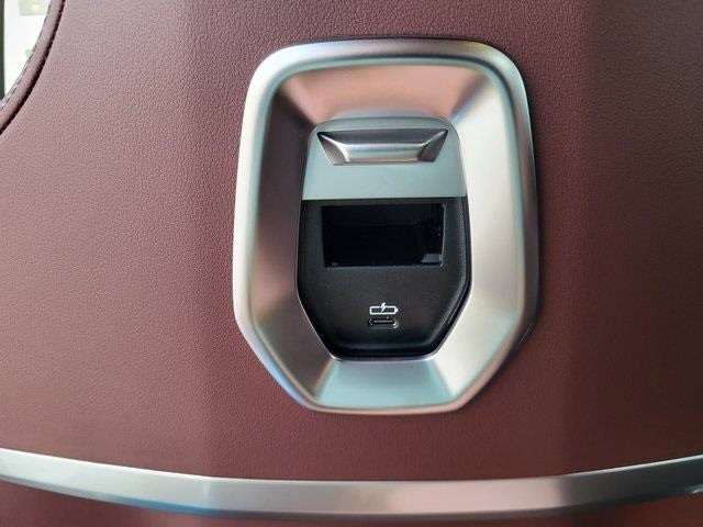 2025 BMW i7 eDrive50