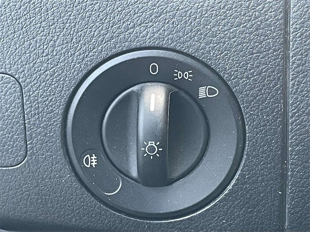 2016 Mercedes-Benz Sprinter 2500 Cargo 144 WB BlueTEC®