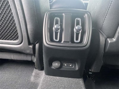 2022 Volvo XC40 R-Design