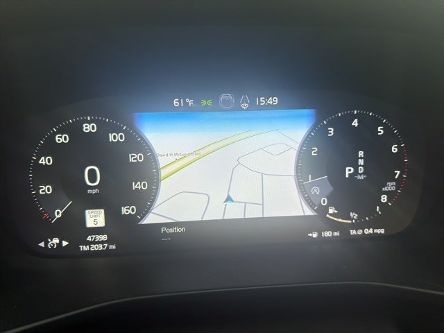 2022 Volvo XC40 R-Design