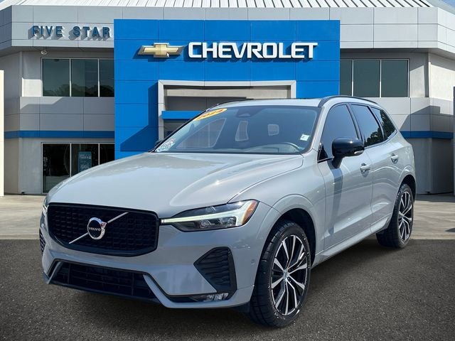2024 Volvo XC60 B5 Plus Dark Theme