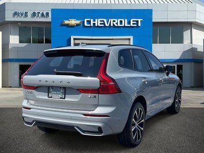 2024 Volvo XC60 B5 Plus Dark Theme