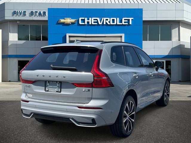 2024 Volvo XC60 B5 Plus Dark Theme