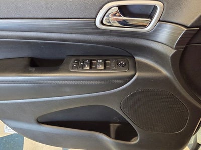 2020 Jeep Grand Cherokee Laredo E