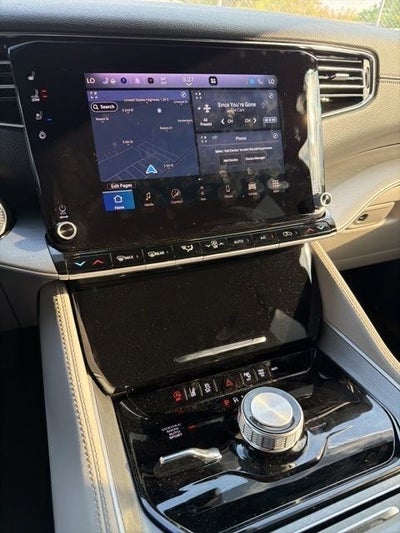 2025 Jeep Wagoneer Base