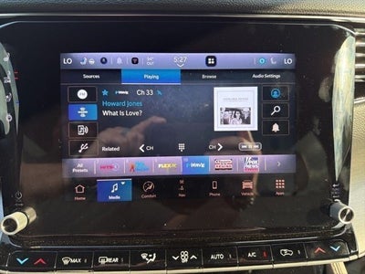 2025 Jeep Wagoneer Base