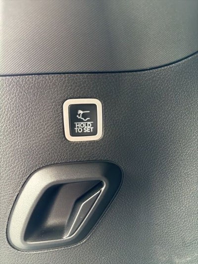 2025 Jeep Wagoneer Base