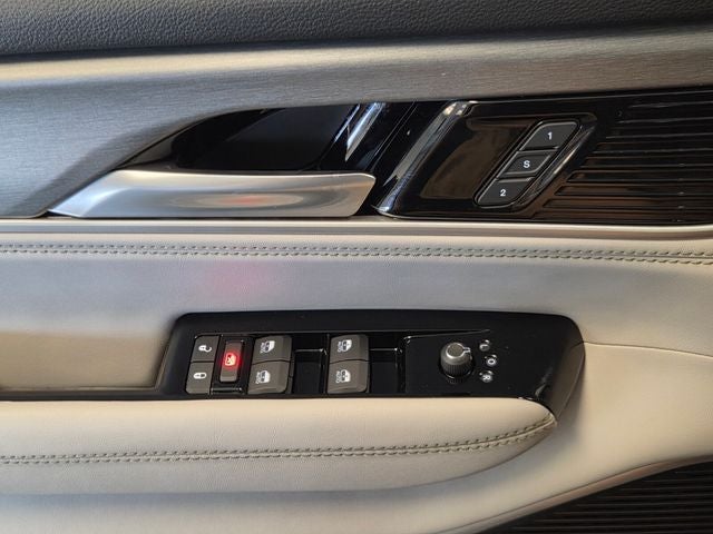 2025 Jeep Wagoneer Base