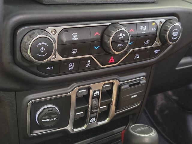 2022 Jeep Gladiator Overland