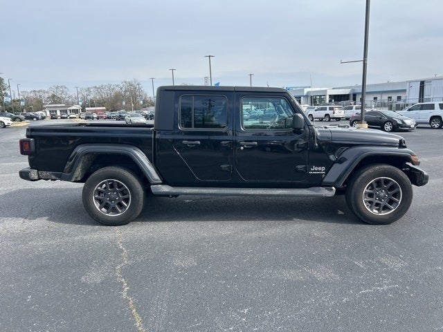 2022 Jeep Gladiator Overland