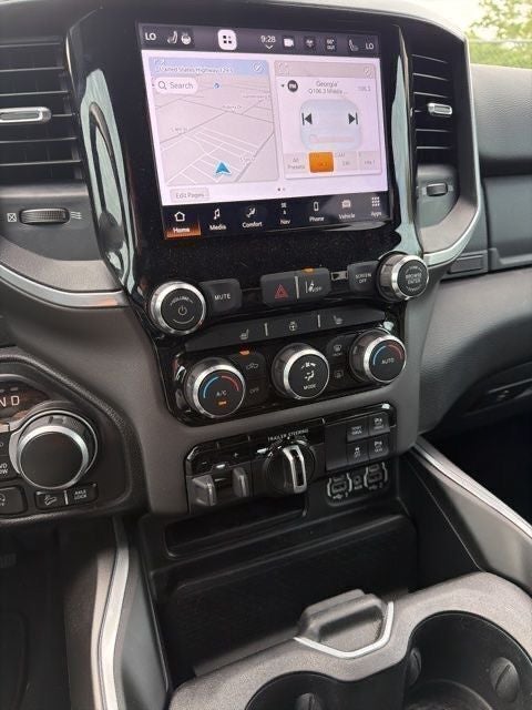 2022 RAM 1500 Big Horn Crew Cab 4WD