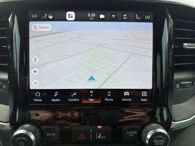 2022 RAM 1500 Big Horn Crew Cab 4WD