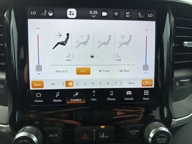 2022 RAM 1500 Big Horn Crew Cab 4WD