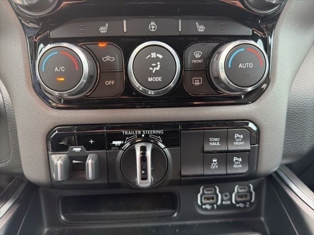 2022 RAM 1500 Big Horn Crew Cab 4WD