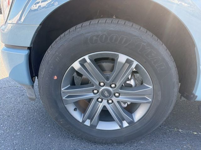 2023 Ford F-150 XLT Crew Cab