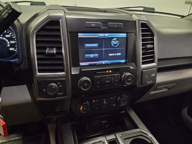 2015 Ford F-150 XLT Crew Cab