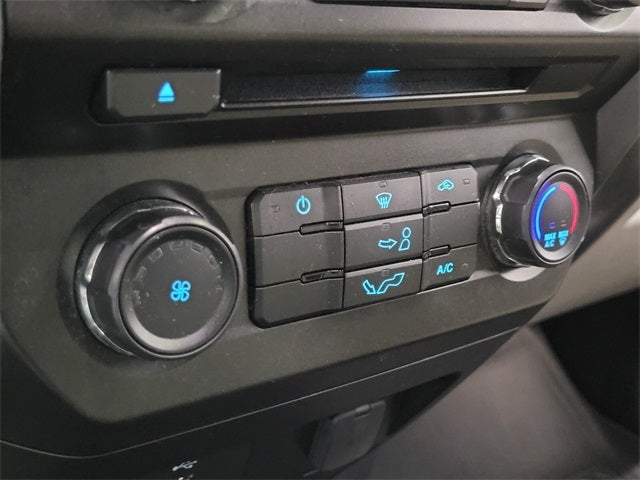 2017 Ford F-150 XLT CREW CAB