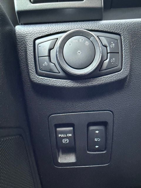 2020 Ford F-150 XLT Crew Cab FX4 4WD