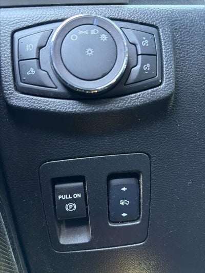 2018 Ford F-150 Lariat Crew Cab FX4 4WD