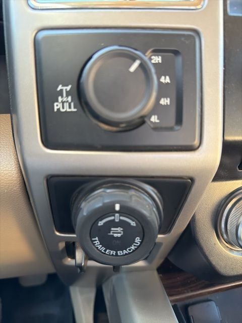 2016 Ford F-150 Lariat Crew Cab FX4 4WD