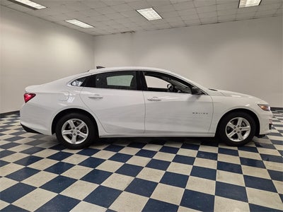 2022 Chevrolet Malibu LS