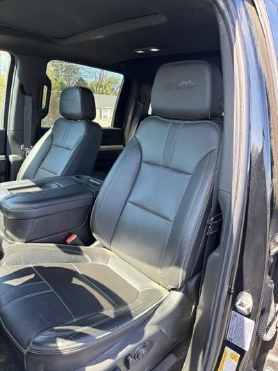 2022 Chevrolet Silverado 3500HD High Country