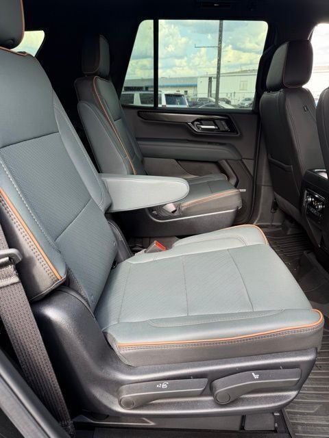 2025 GMC Yukon AT4