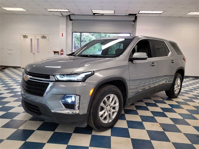 2023 Chevrolet Traverse LS