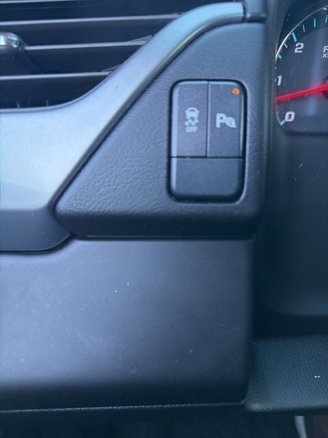 2018 Chevrolet Suburban LS