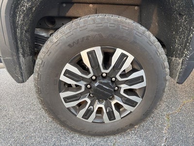 2025 GMC Sierra 2500HD Denali Ultimate Crew Cab 4WD