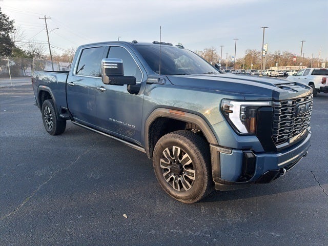 2025 GMC Sierra 2500HD Denali Ultimate Crew Cab 4WD