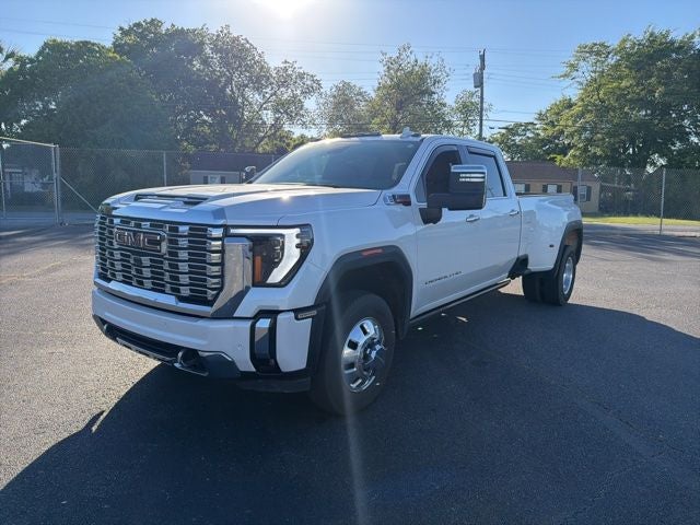 2024 GMC Sierra 3500HD Denali