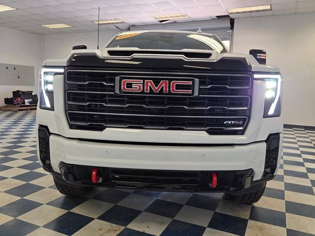 2025 GMC Sierra 2500HD AT4