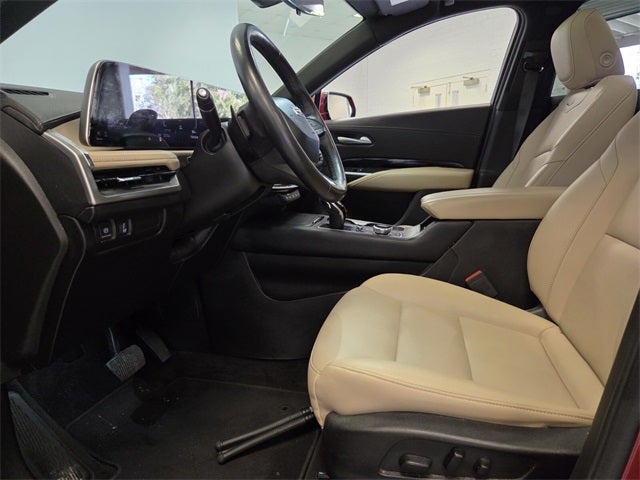 2024 Cadillac XT4 Luxury