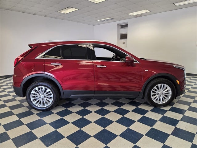 2024 Cadillac XT4 Luxury