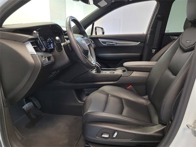 2024 Cadillac XT6 Luxury